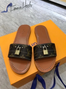 Louis Vuitton Flat 001